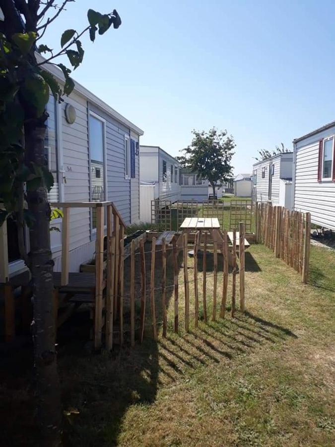 Stacaravan 4Pers In Bredene Met Eigen Tuintje 2449 Exterior photo